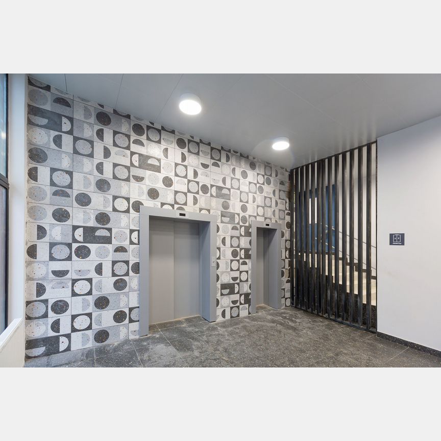 2-к. квартира, 56,2 м², 10/17 эт.