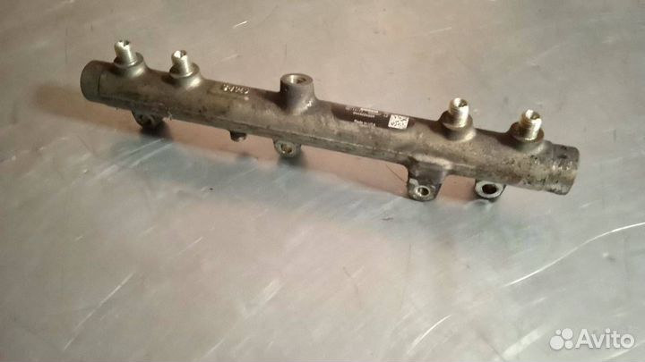 Топливная рампа Peugeot Boxer 2 рест. 2006