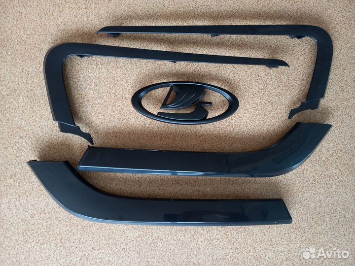 Молдинги на Весту Vesta неокрашенные