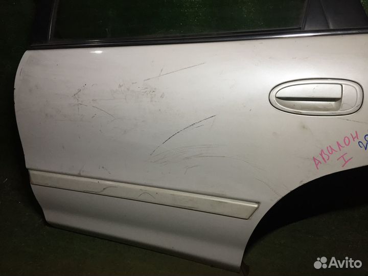Дверь задняя левая Toyota Avalon MCX10 Пустая