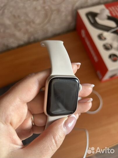 Часы apple watch se 40 mm бу