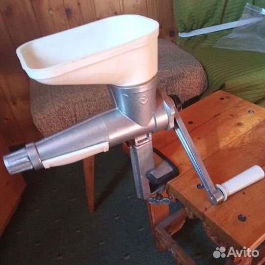 Соковыжималка бытовая сб-4 ручная СССР