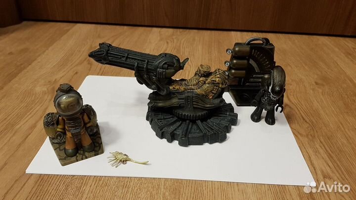 Mez-its Alien Mini Figures + Космический жокей