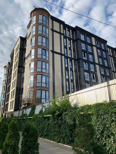 2-к. квартира, 76 м², 8/8 эт.