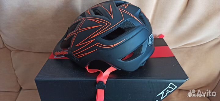 Шлем велосипедный Troy Lee Designs A1