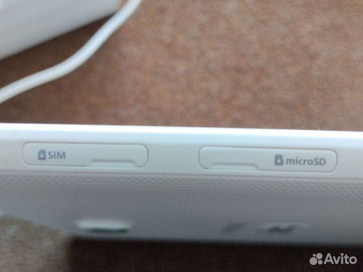 Планшет samsung SM-T561