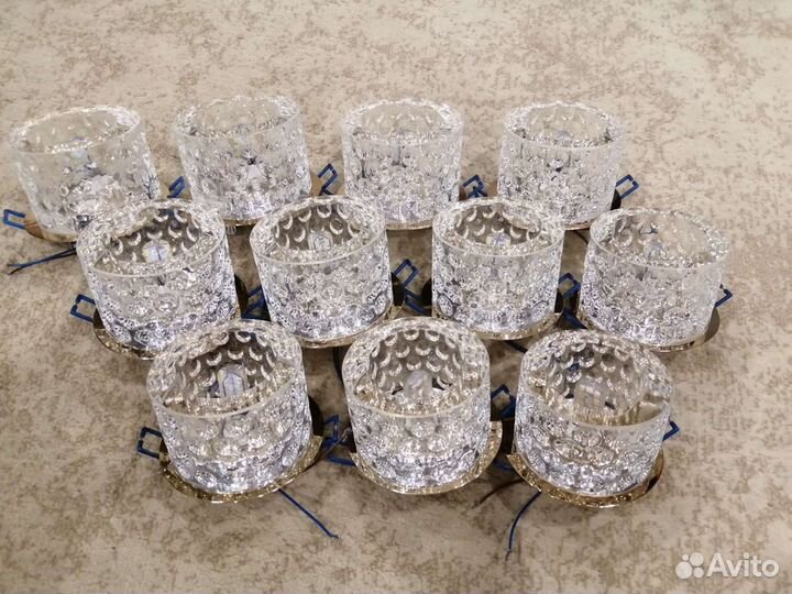 Светильник потолочный с лампочкой