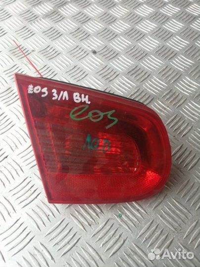 Фонарь внутренний задний левый Volkswagen Eos 1F