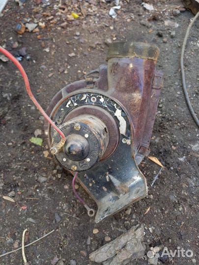 Зеркало газ 24