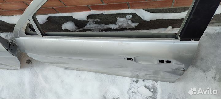 Продам двери на лада веста