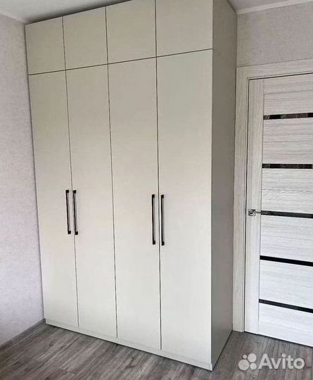 Шкаф распашной