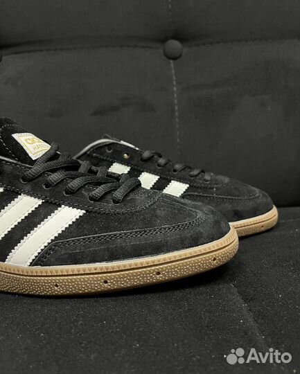 Кроссовки adidas spezial: размеры 41-44