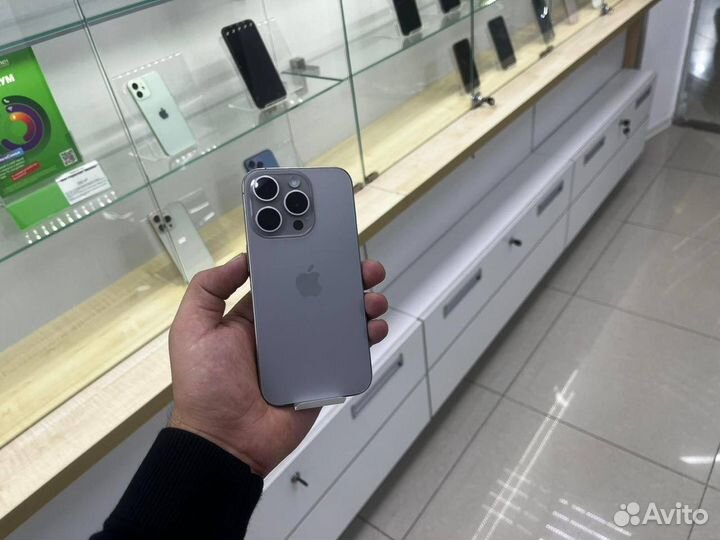 iPhone 15 Pro, 256 ГБ
