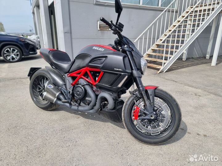 Ducati diavel carbon