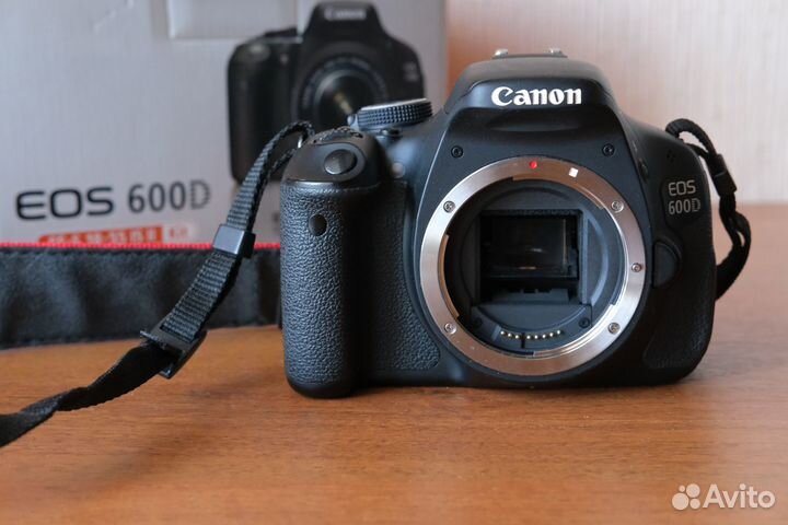 Фотоаппарат Canon EOS 600D