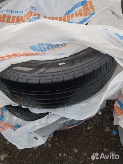 Advance AR210 235/60 R18