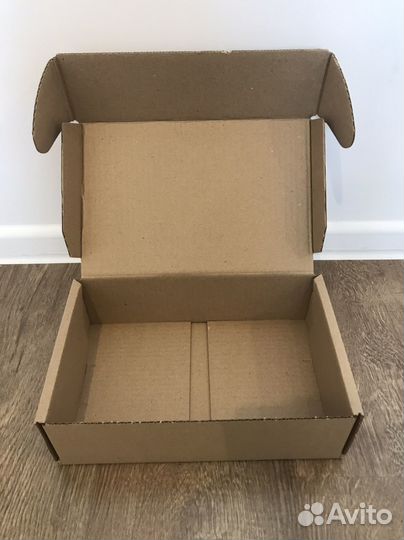 Коробка картонная самосборная