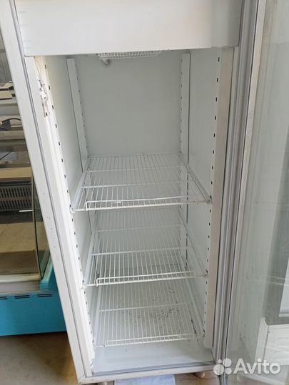 Холодильный шкаф-витрина