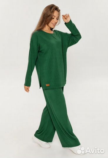 Костюм женский