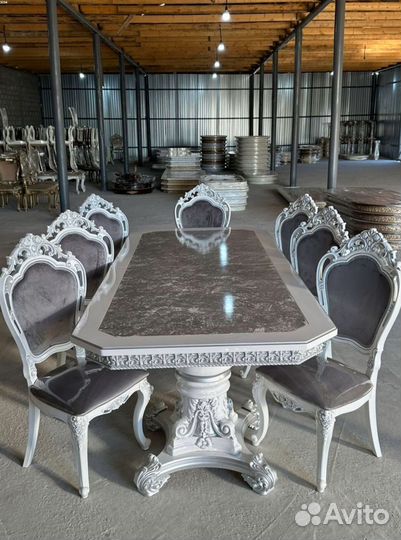 В наличии стол.Оплата при получении