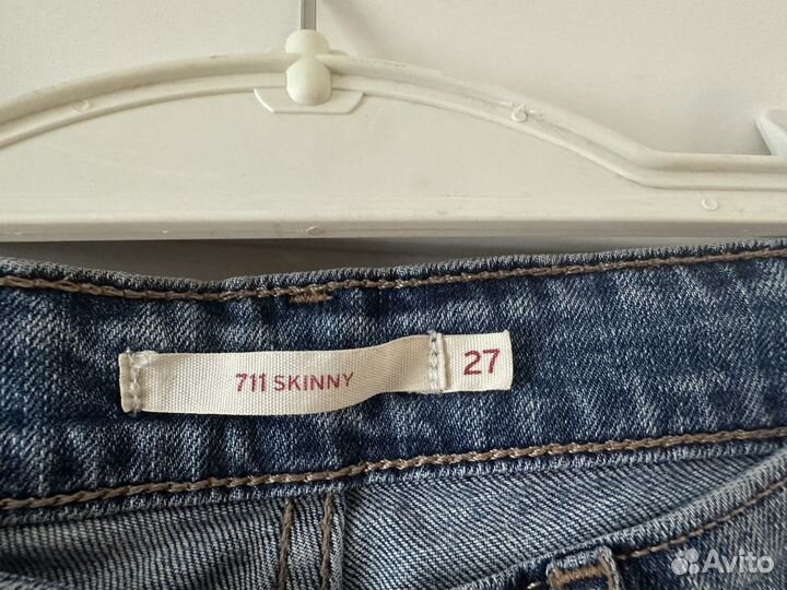 Джинсы женские Levis 27