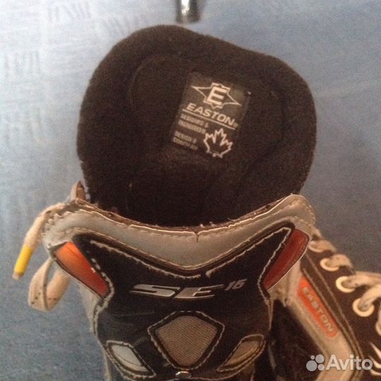 Коньки Easton SE16