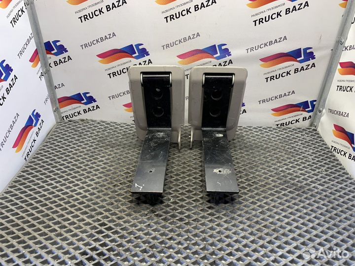 Петля спальника Daf XF105