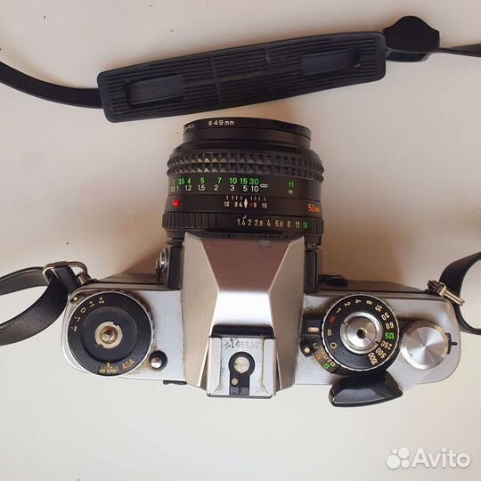 Зеркальный, плёночный фотоаппарат