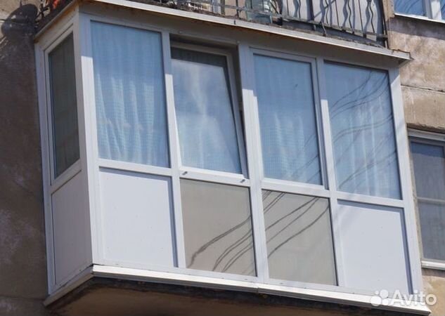 Балконы пластиковые с панорамным остеклением