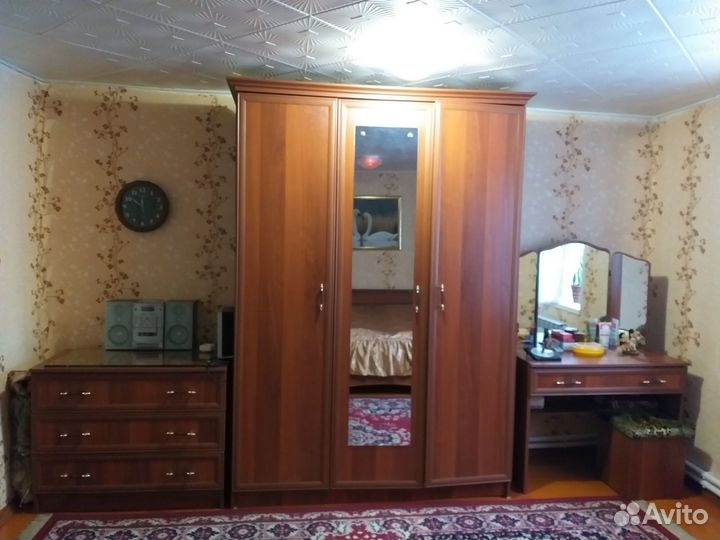 Спальный гарнитур