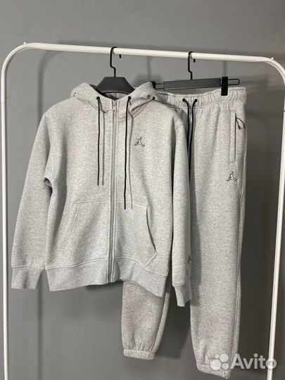 Спортивный костюм jordan теплый