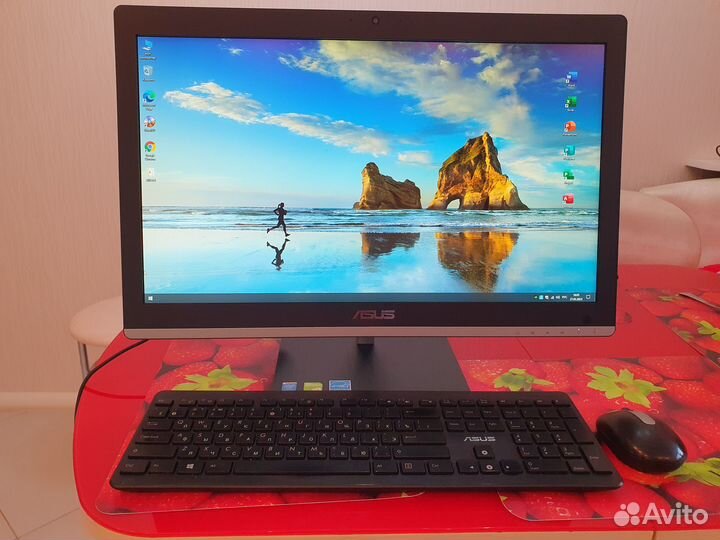 Моноблок Asus ET2231 22” Intel i3/8Gb/GT930M