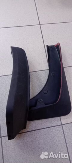 Передние брызговики BMW X5 E70 82160414673