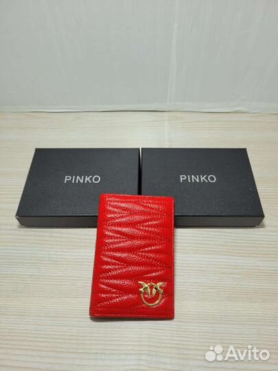 Обложка красный Pinko