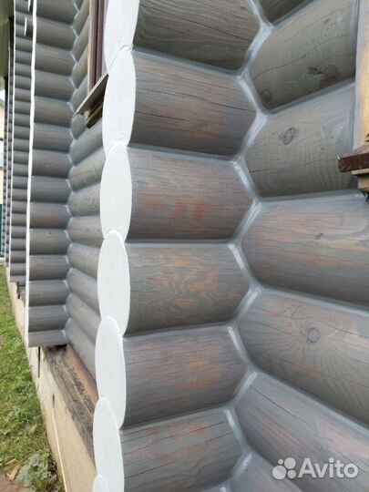 Покраска деревянного дома