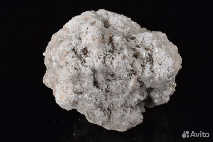 Турмалин, лепидолит, альбит, цеолит. Лот №615