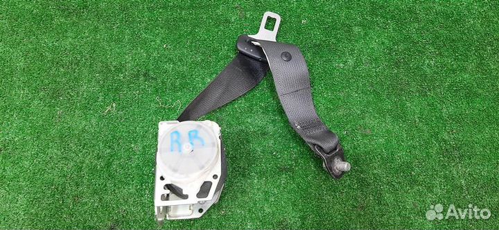 Ремень безопасности задний правый Subaru Legacy