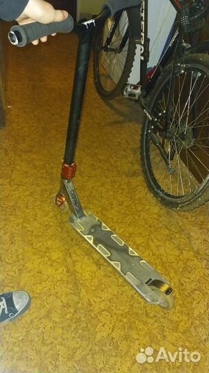 Трюковой самокат oxelo