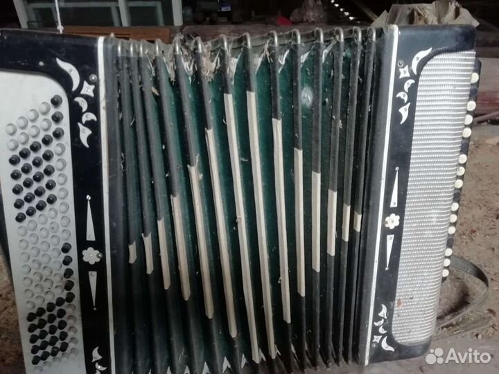 Продам боян, 2 штуки с чемоданами