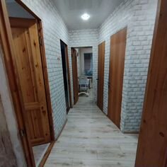 3-к. квартира, 60 м², 2/5 эт.