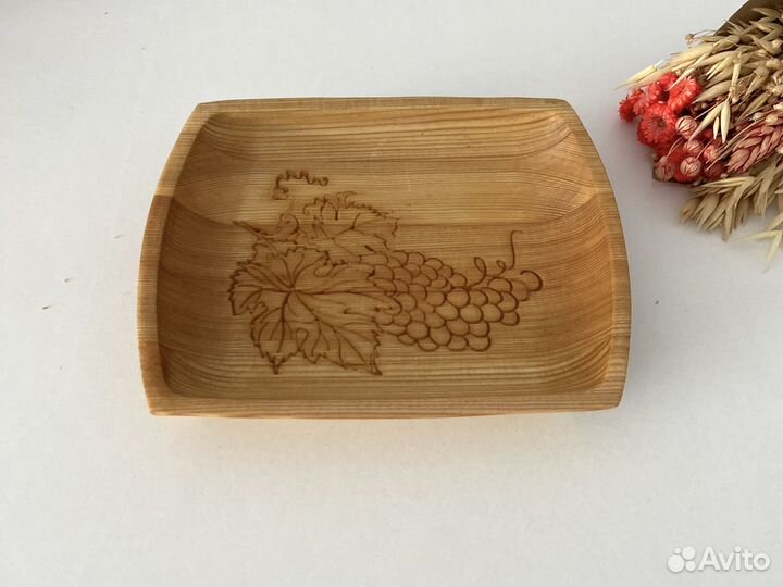 Деревянная тарелка блюдо из массива сосны новая