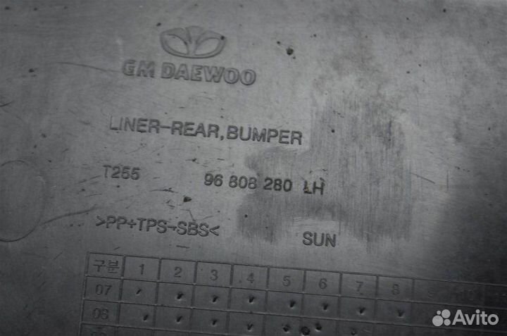 Подкрылок задний левый Chevrolet Aveo T250 LMU