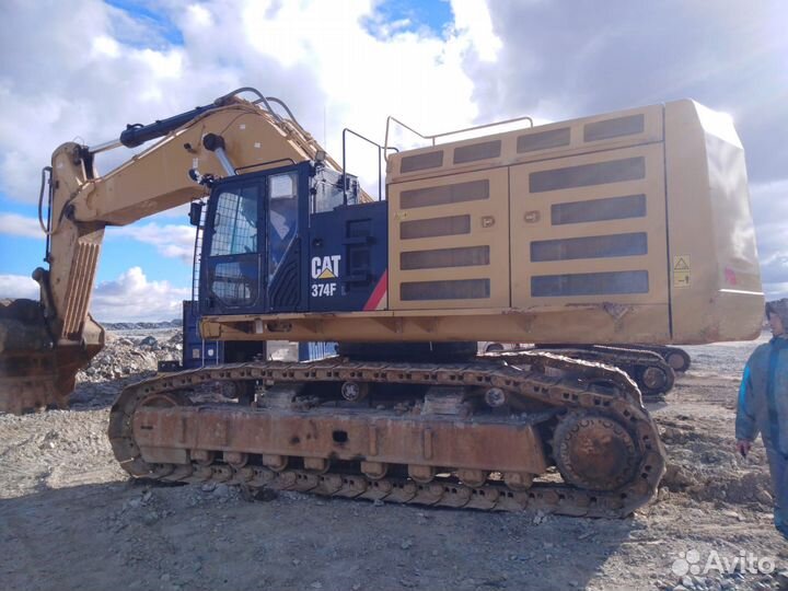 Карьерный экскаватор CAT 374F L, 2018