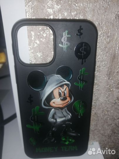 Чехол на iPhone 13