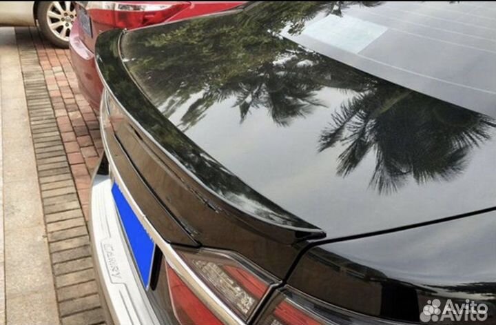 Споллер багажника автомобиля Тойота Камри 55