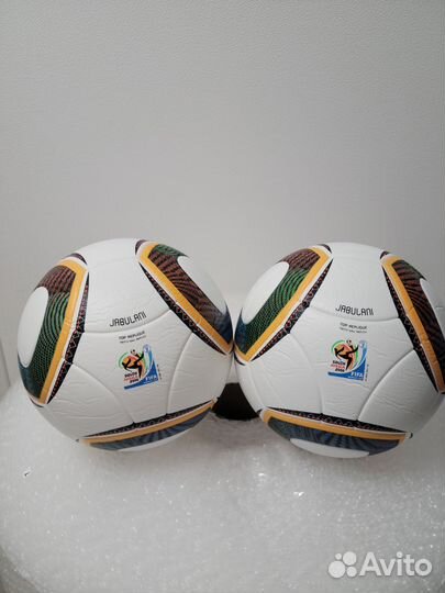 Футбольный мяч adidas jabulani