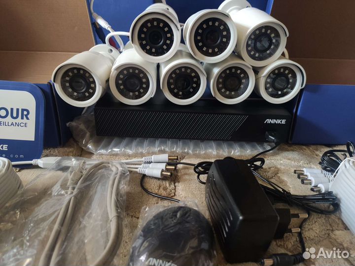 Система уличного видеонаблюдения на 8 камер 2 мп