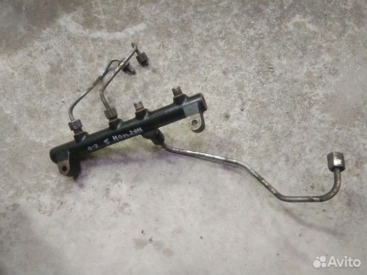 Топливная рампа Санг Енг Актион Спорт 2.0