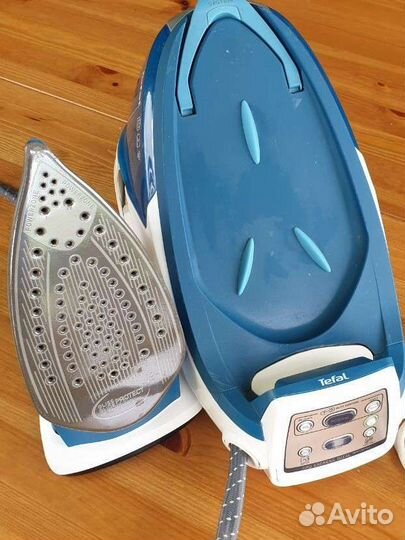 Утюг с парогенератором Tefal