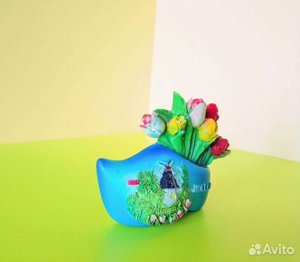 Магнит башмачок с тюльпанами, Голландия